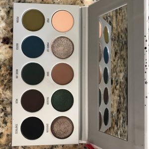Jaclyn hill vault dark magic greens palette